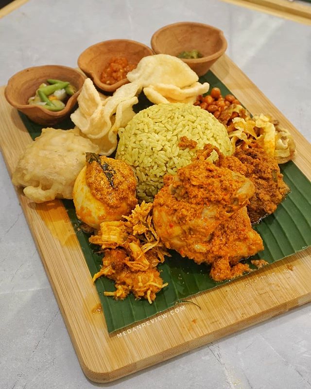 Nasi Kaleo Keluarga