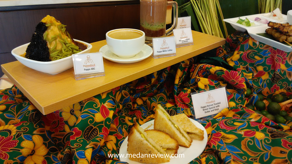 Dessert, White Coffee & Pappa Hainan Bread Khas PappaRich