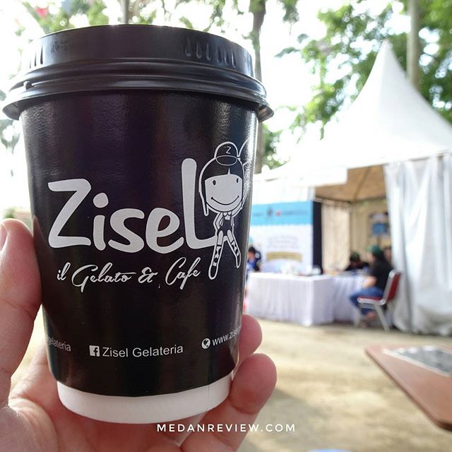 Ngopi Asik di Zisel Gelateria