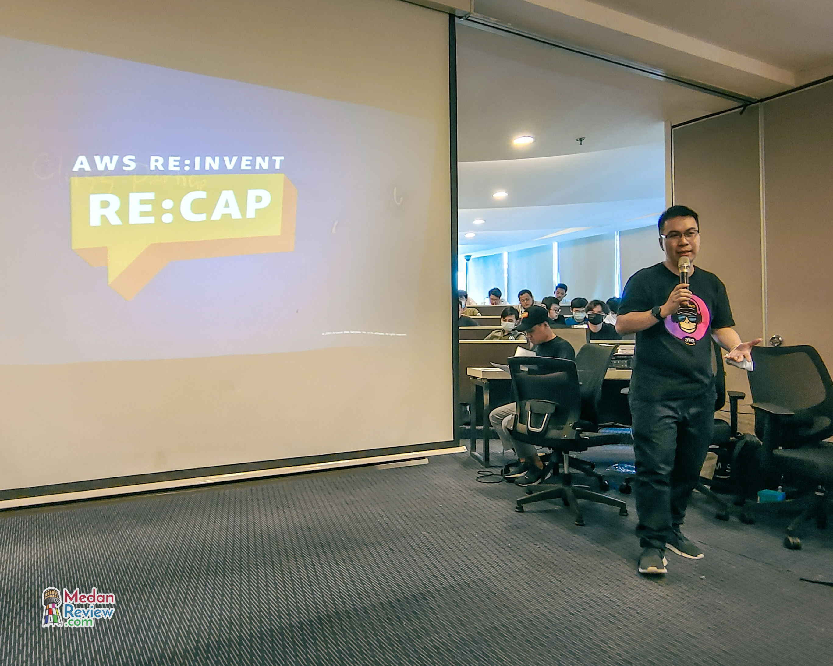 AWS (Amazon Web Service) Re:invent Re:cap 2022 Berlangsung di Kampus UPH Medan